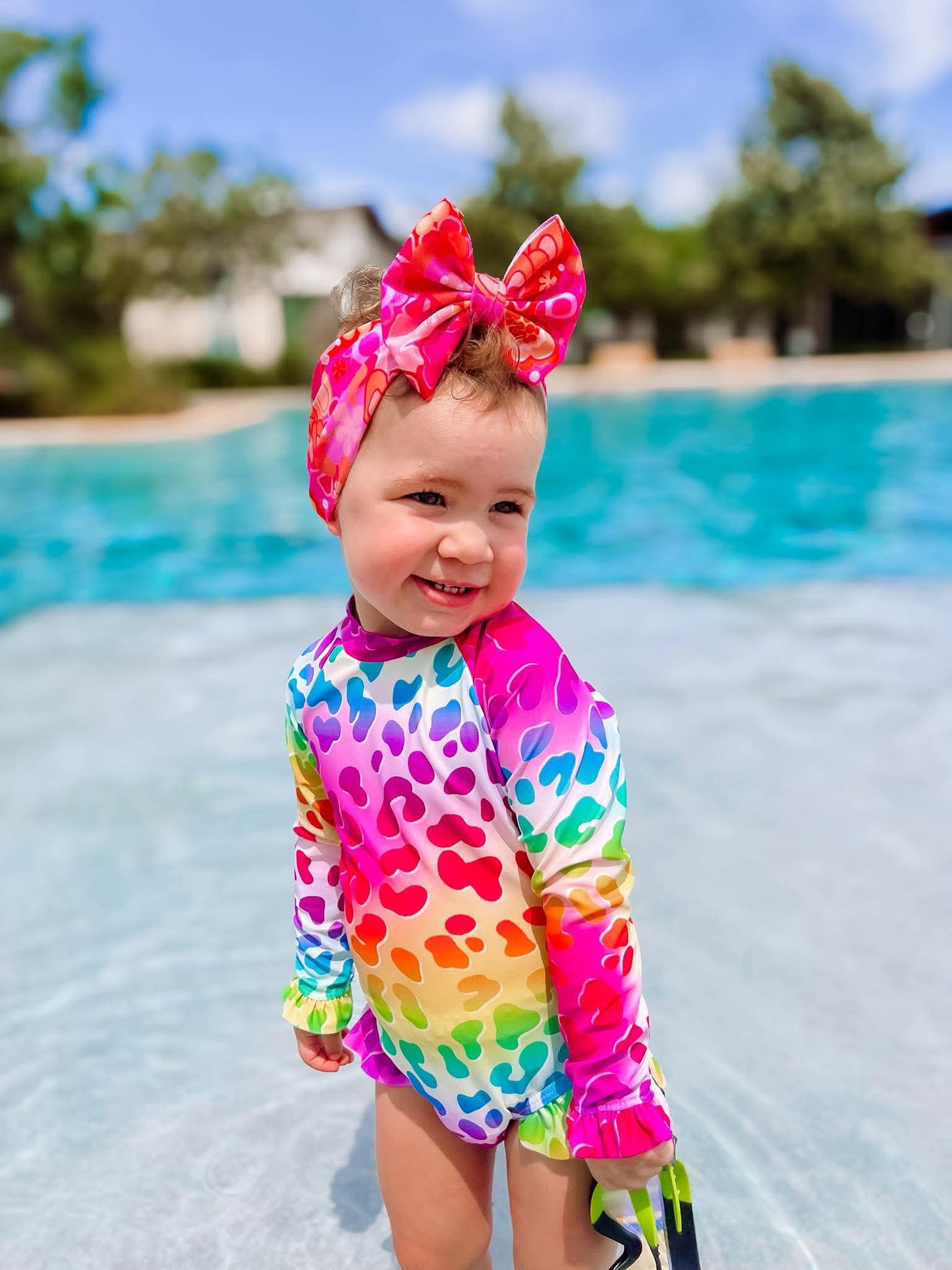 Groovy Swim - piggies