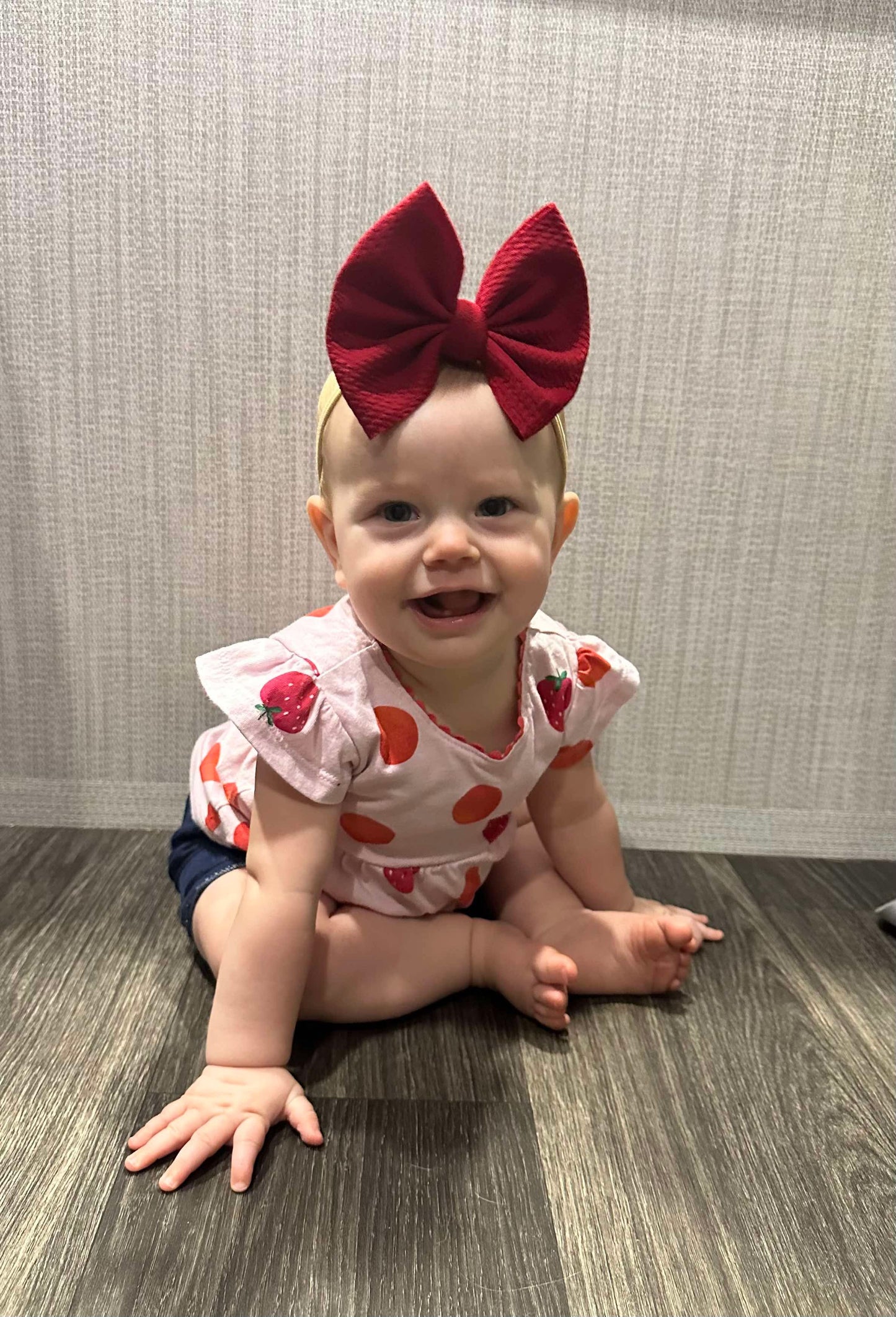 Burgundy (old wine) Bow