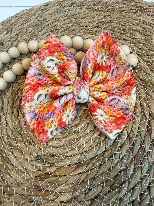 Faux embroidered floral peace sign - piggies